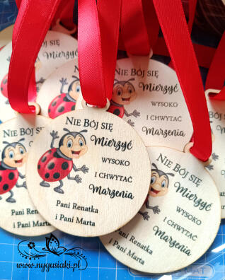 Medal- Do Szkoły z dedykacją Biedronka